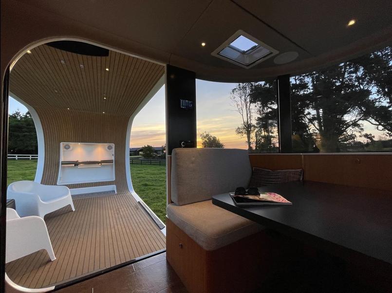 Vue de la terrasse donnant sur les arbre, Romotow T8