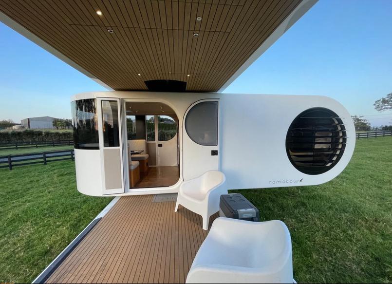 Romotow T8, avec une terrasse hors norme